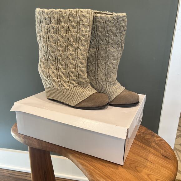 Steve Madden P-Aspenn Suede Boots With Knitted Shaft Taupe Size 9.5 - Picture 1 of 5